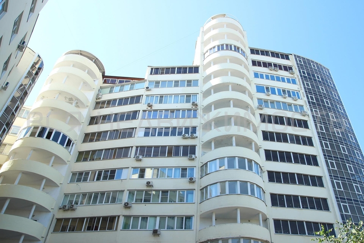 ЖД на Дзержинского, 4 - изображение 1